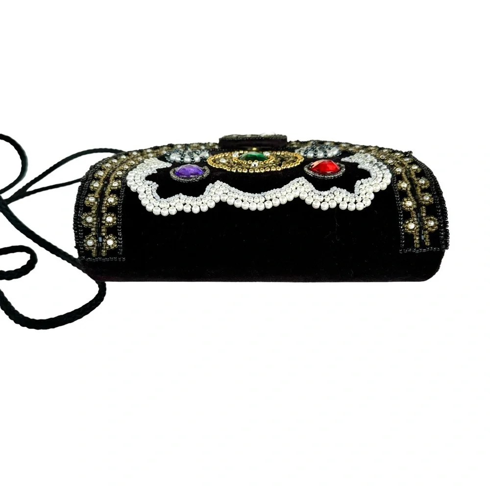 🆕 Magid Beaded Clutch Crossbody